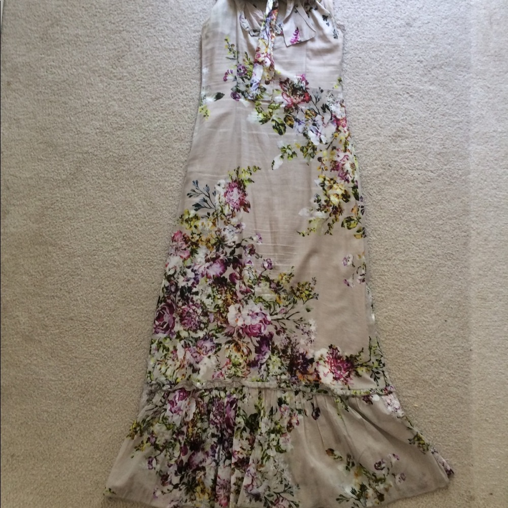Adorable maxi dress - Picture 2 of 7